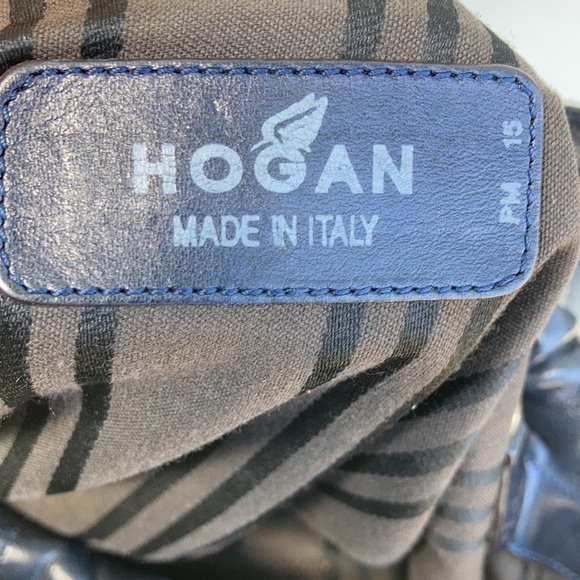 Hogan Navy Blue Butter Leather Shoulder Bag - Picture 4 of 14